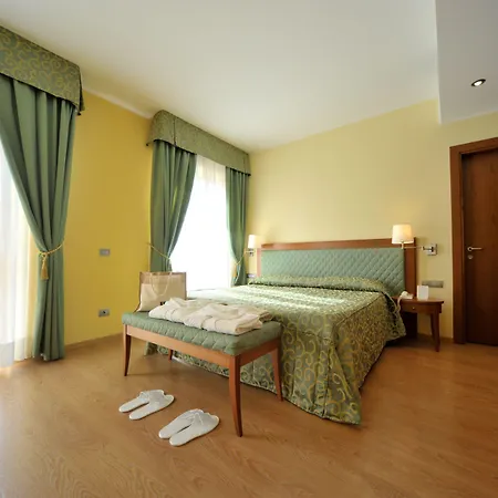 Hotel Resort & Spa Miramonti-3